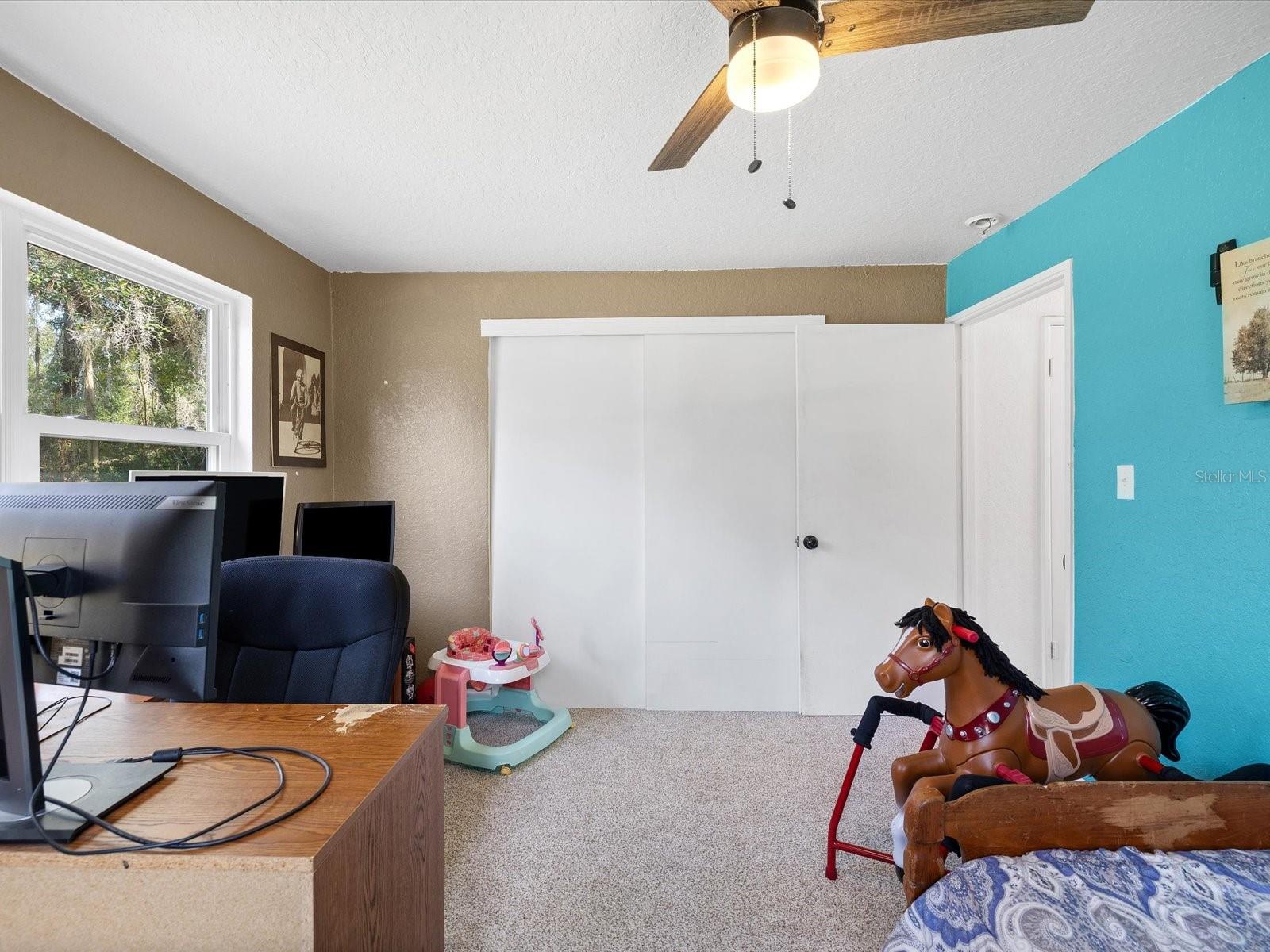 Listing photo id 23 for 36228 Clinton Avenue