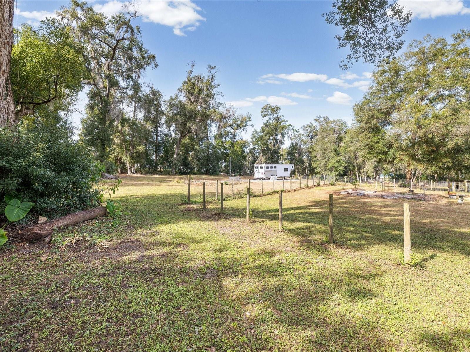 Listing photo id 29 for 36228 Clinton Avenue