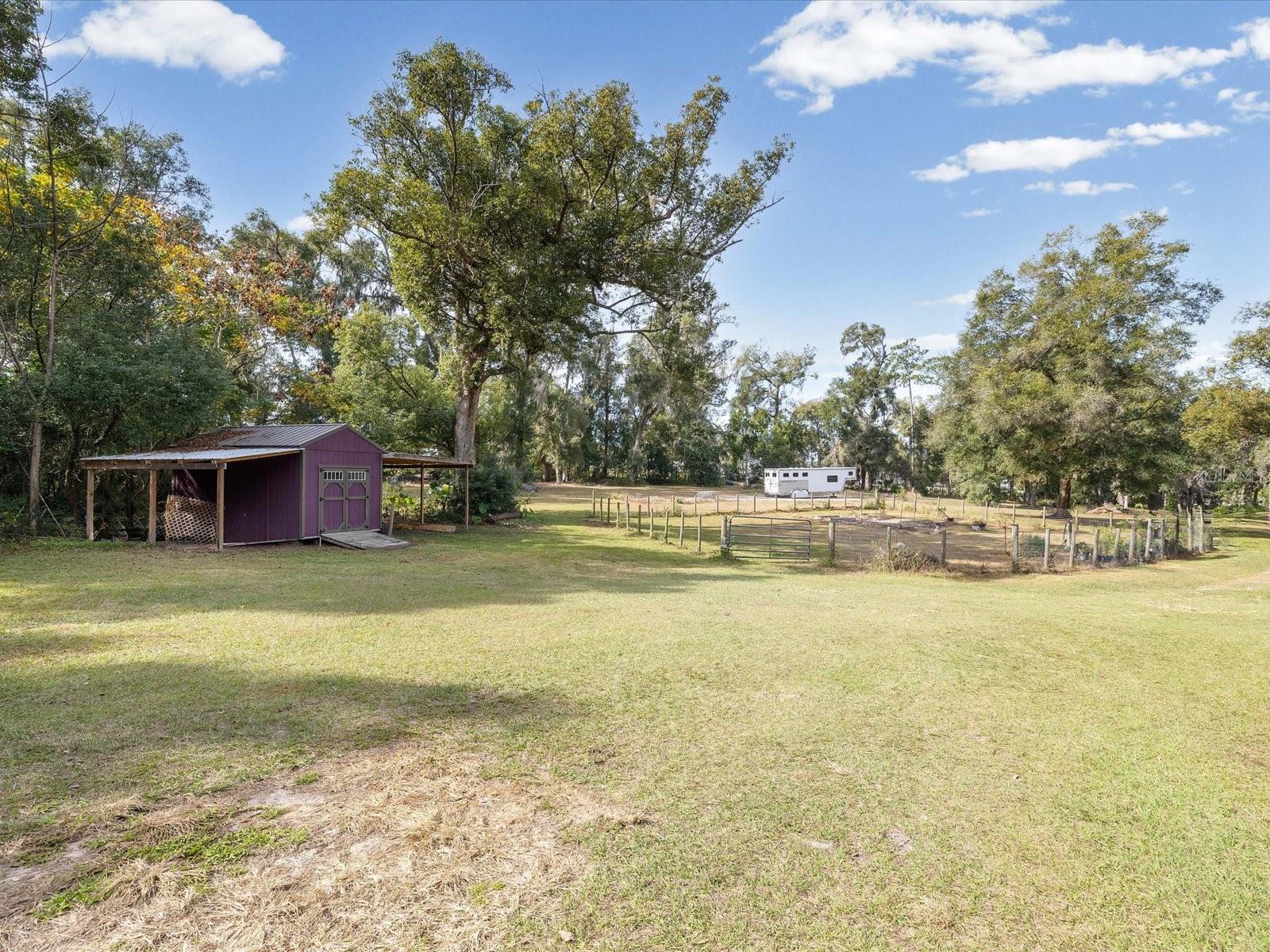 Listing photo id 33 for 36228 Clinton Avenue