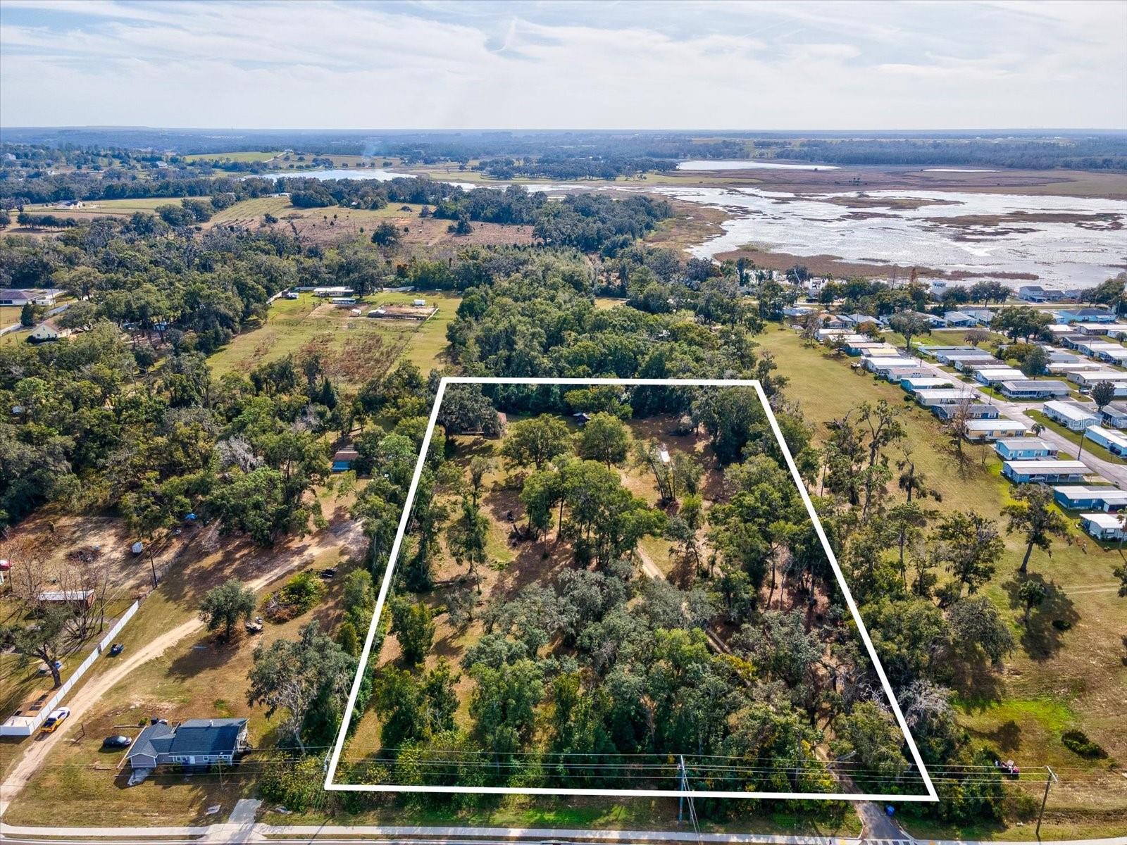 Listing photo id 45 for 36228 Clinton Avenue