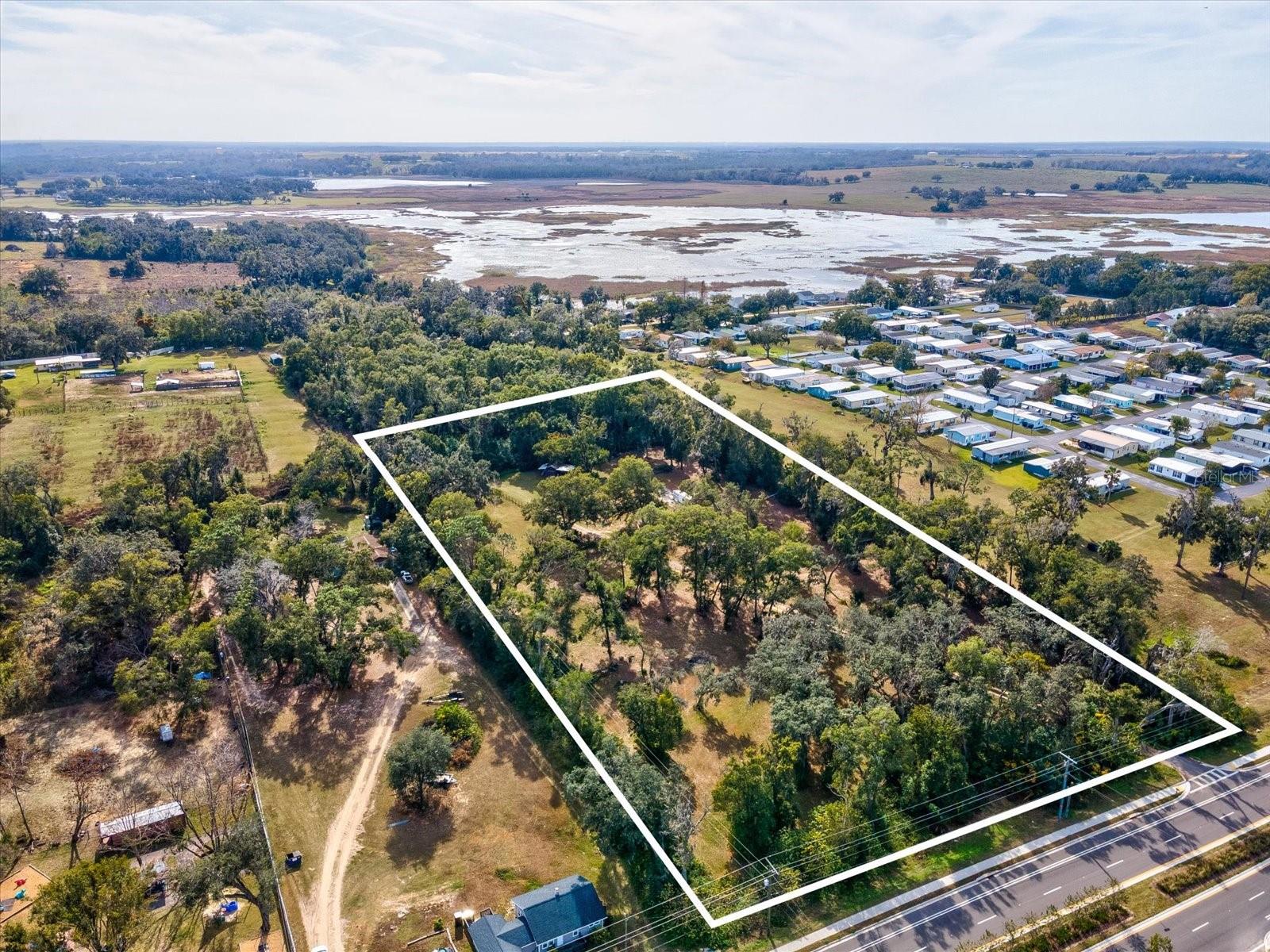 Listing photo id 46 for 36228 Clinton Avenue