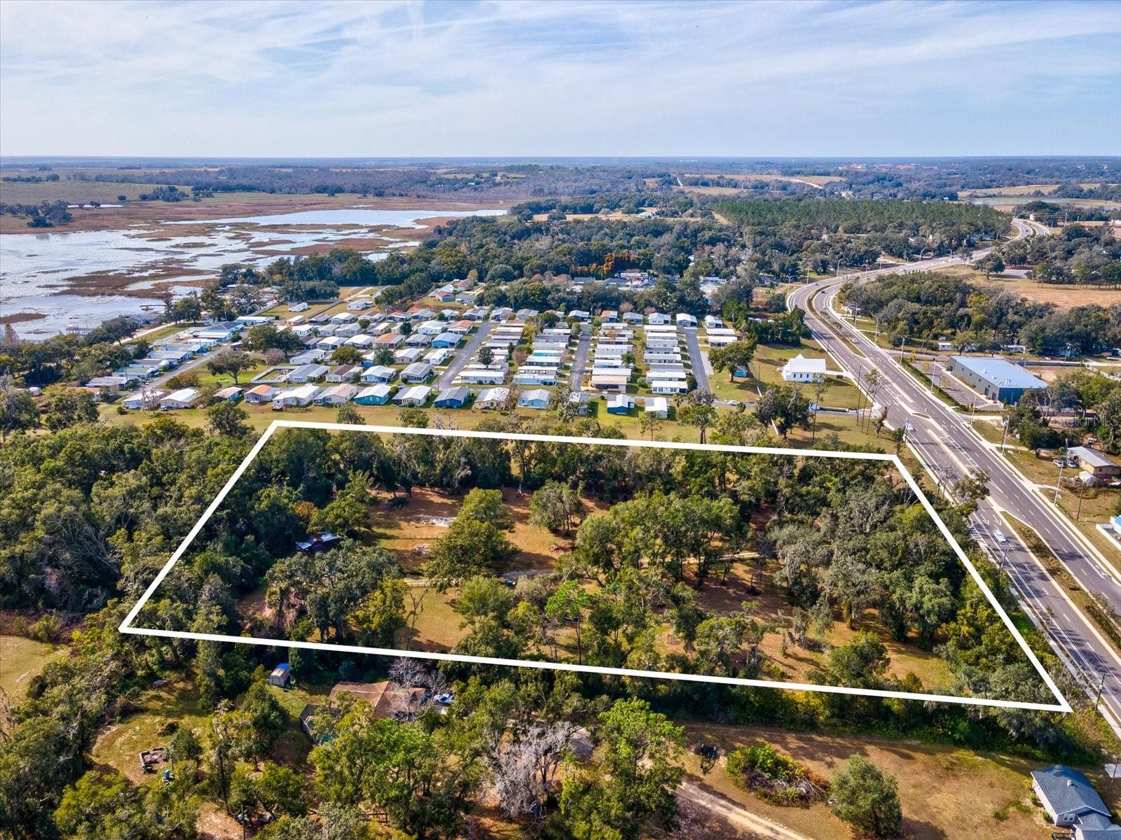 Listing photo id 47 for 36228 Clinton Avenue