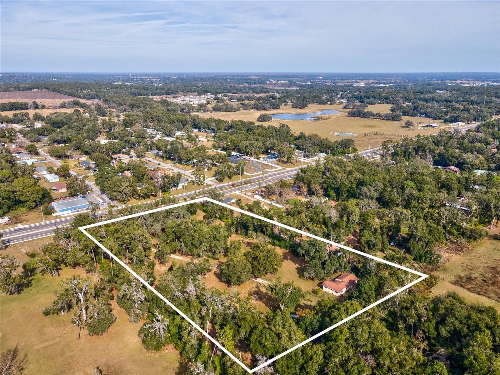 Listing photo id 49 for 36228 Clinton Avenue