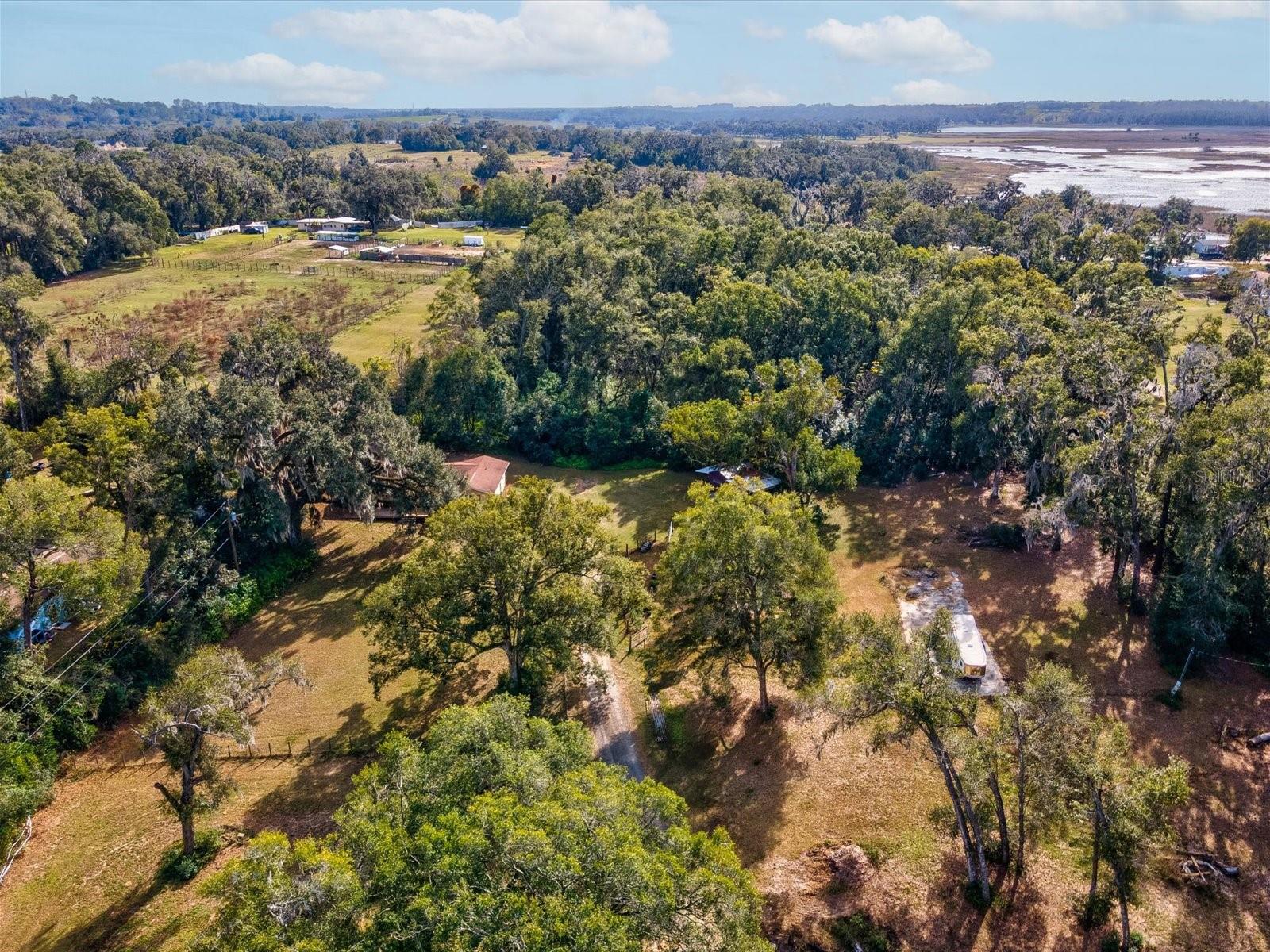 Listing photo id 54 for 36228 Clinton Avenue