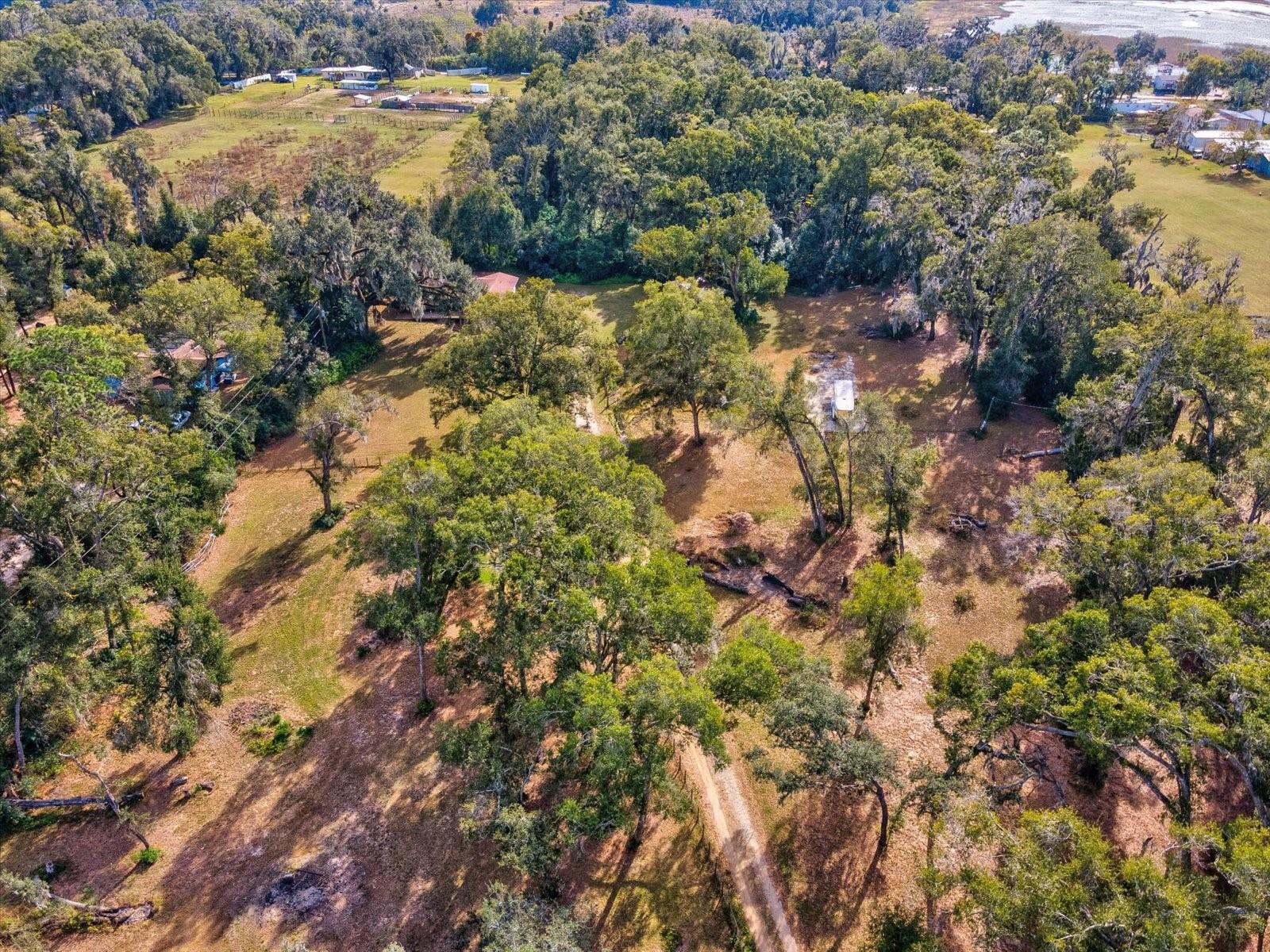 Listing photo id 55 for 36228 Clinton Avenue