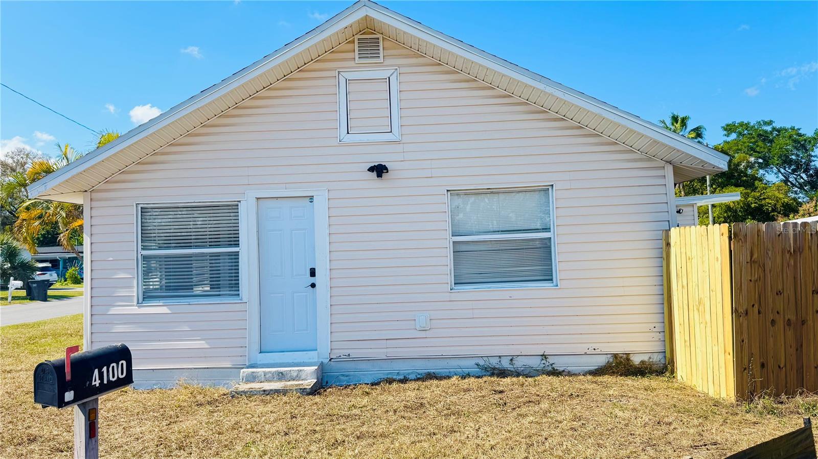 Image 3 of 22 For 4100 40th Street N