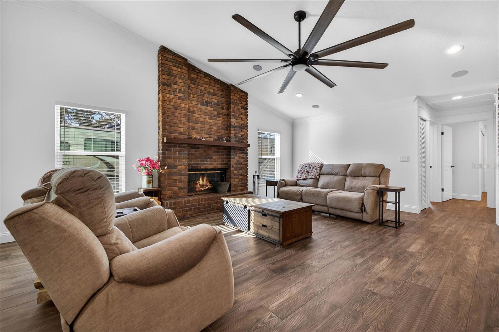 Image 12 of 48 For 11945 74th Avenue