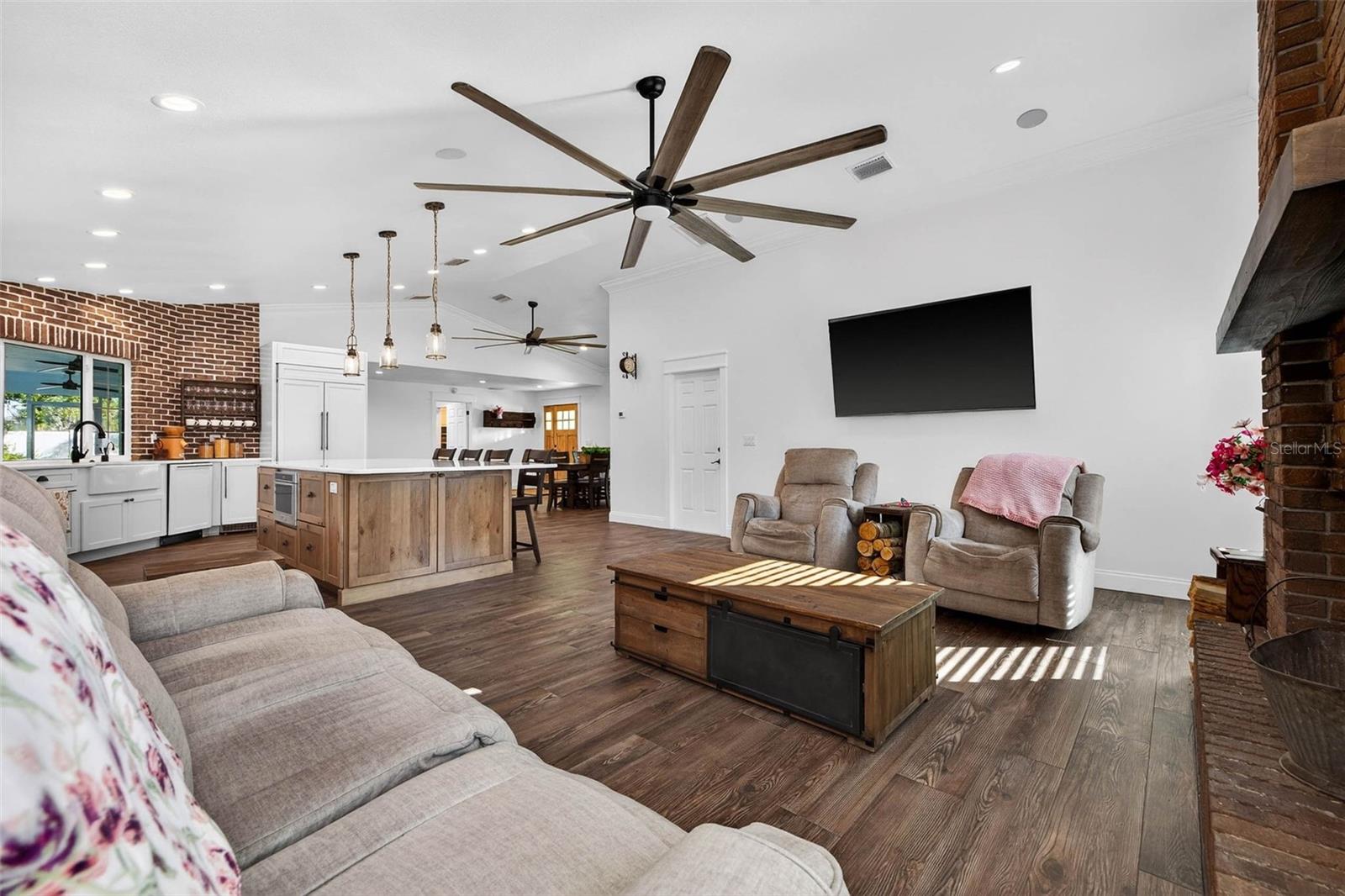 Image 15 of 48 For 11945 74th Avenue