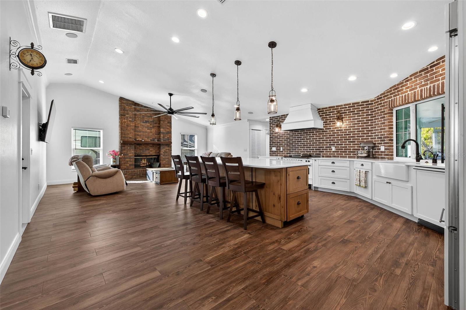 Image 16 of 48 For 11945 74th Avenue