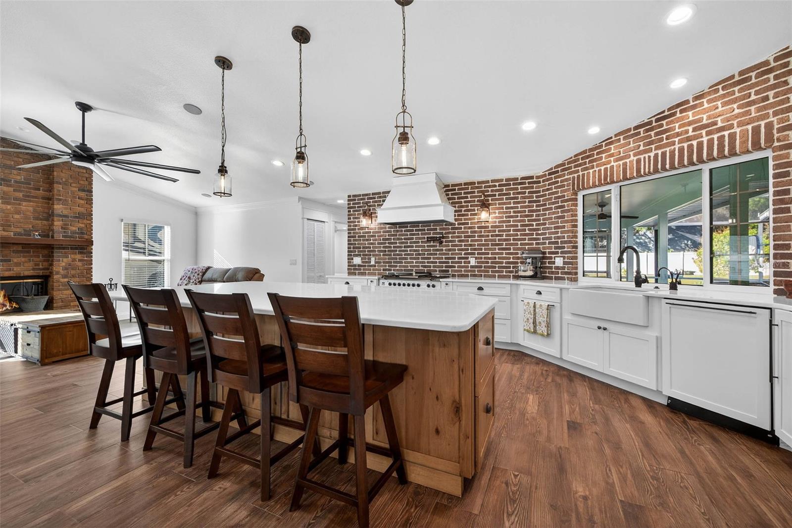 Image 18 of 48 For 11945 74th Avenue