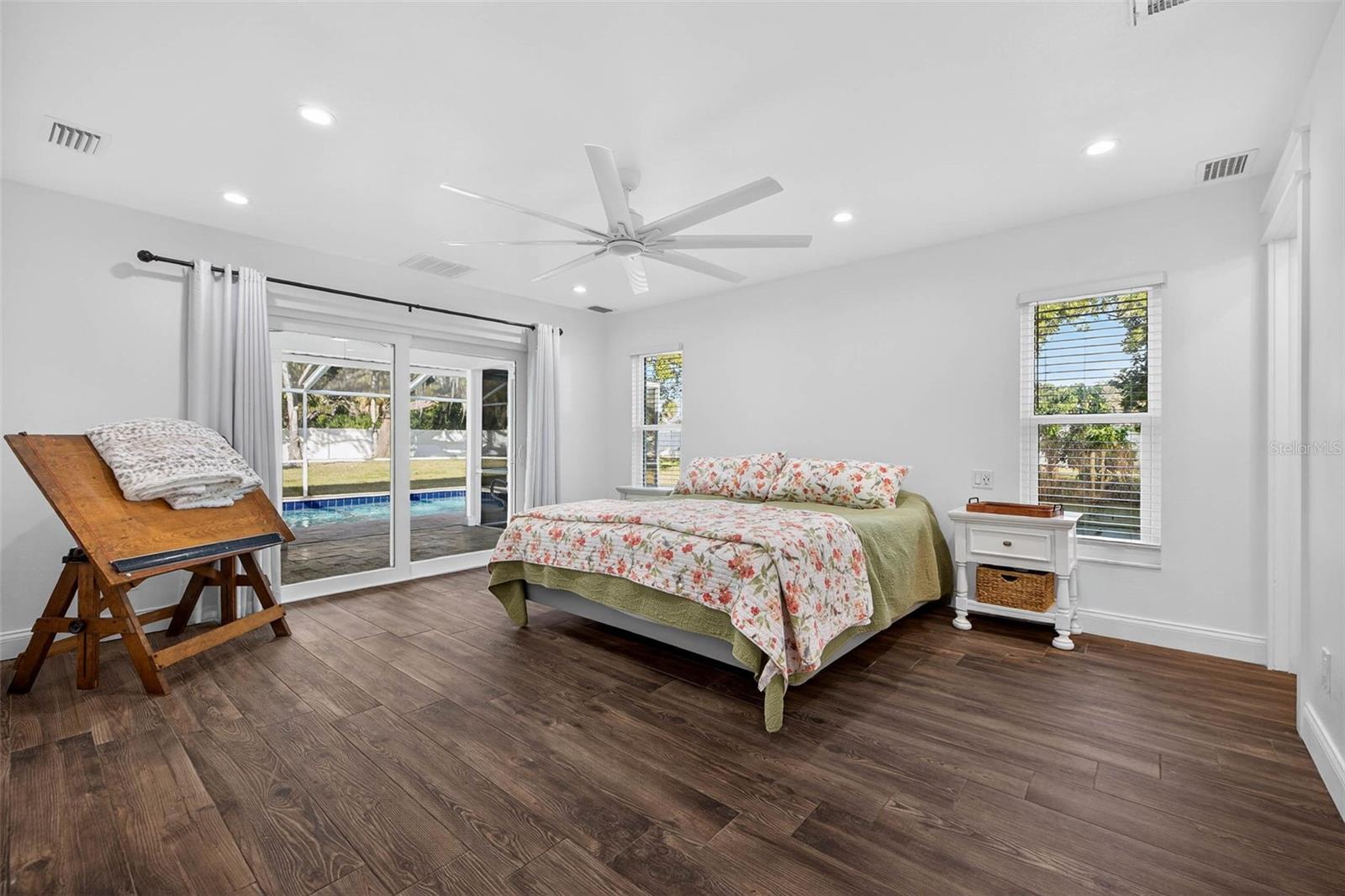 Image 28 of 48 For 11945 74th Avenue