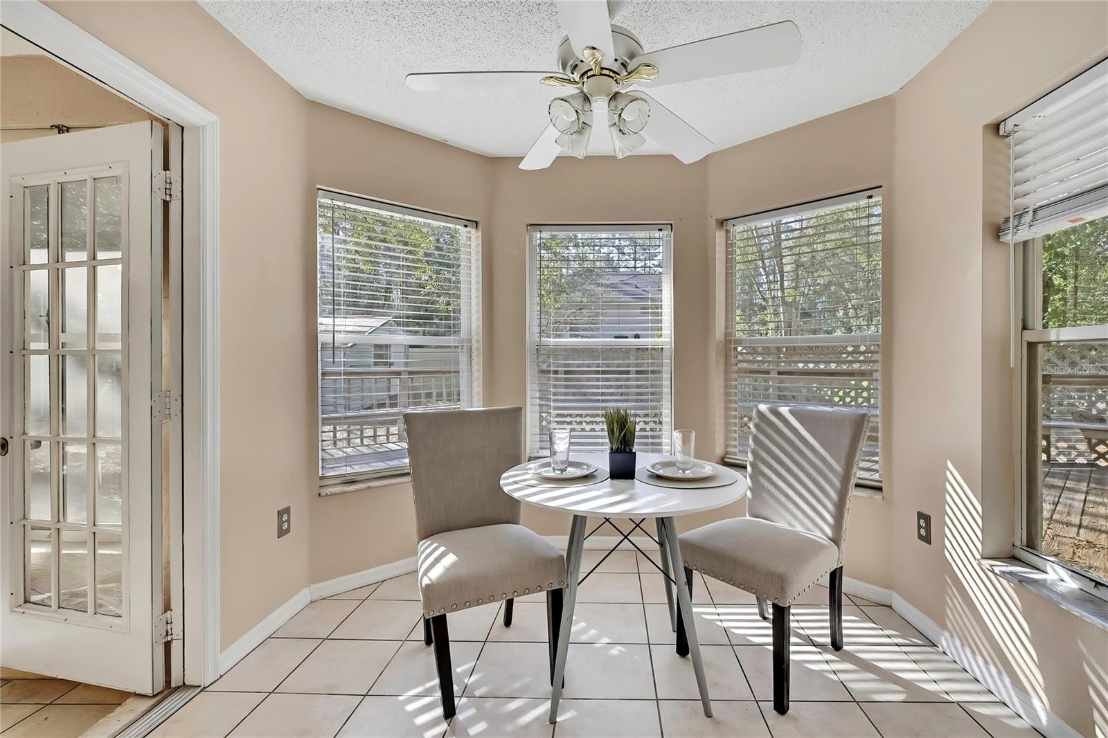 Image 14 of 47 For 6071 Zirkels Circle