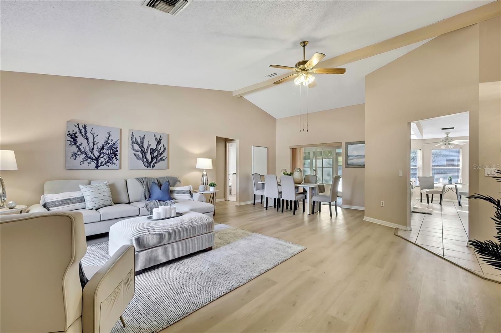 Image 4 of 47 For 6071 Zirkels Circle