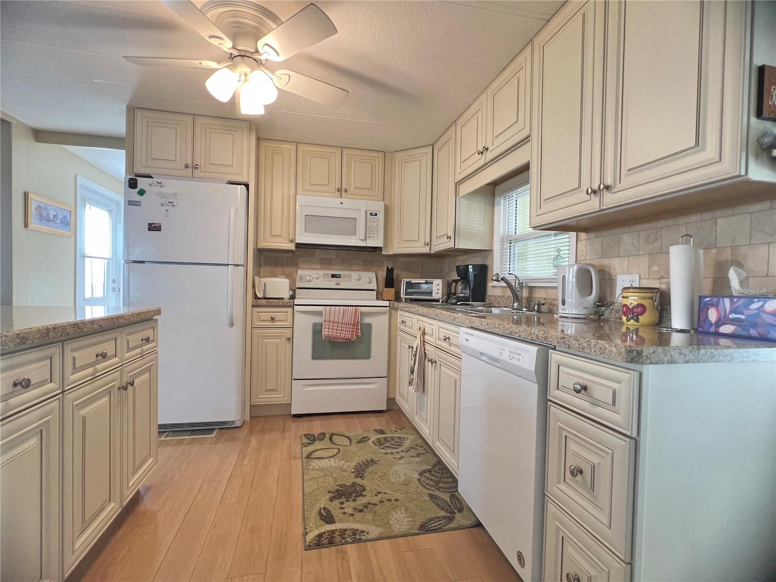 Image 36 of 66 For 1100 Belcher Road S 113