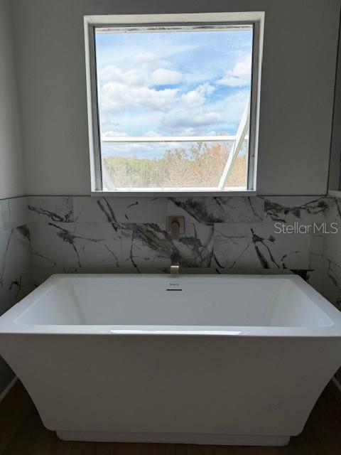 Listing photo id 23 for 2207 Green Oaks Lane