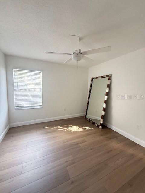 Listing photo id 25 for 2207 Green Oaks Lane