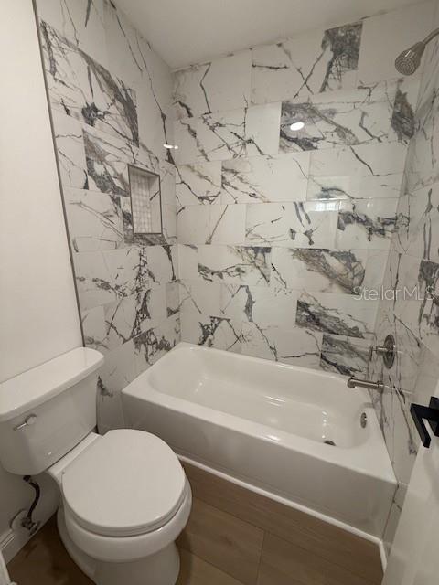 Listing photo id 26 for 2207 Green Oaks Lane