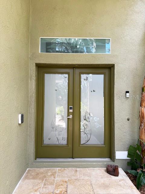 Listing photo id 2 for 2207 Green Oaks Lane