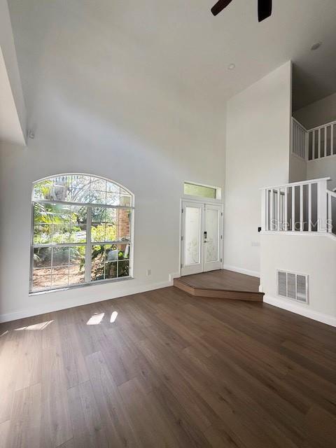 Listing photo id 4 for 2207 Green Oaks Lane