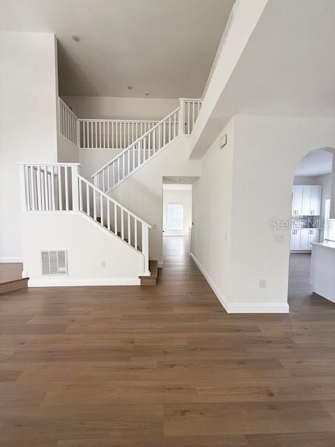 Listing photo id 6 for 2207 Green Oaks Lane