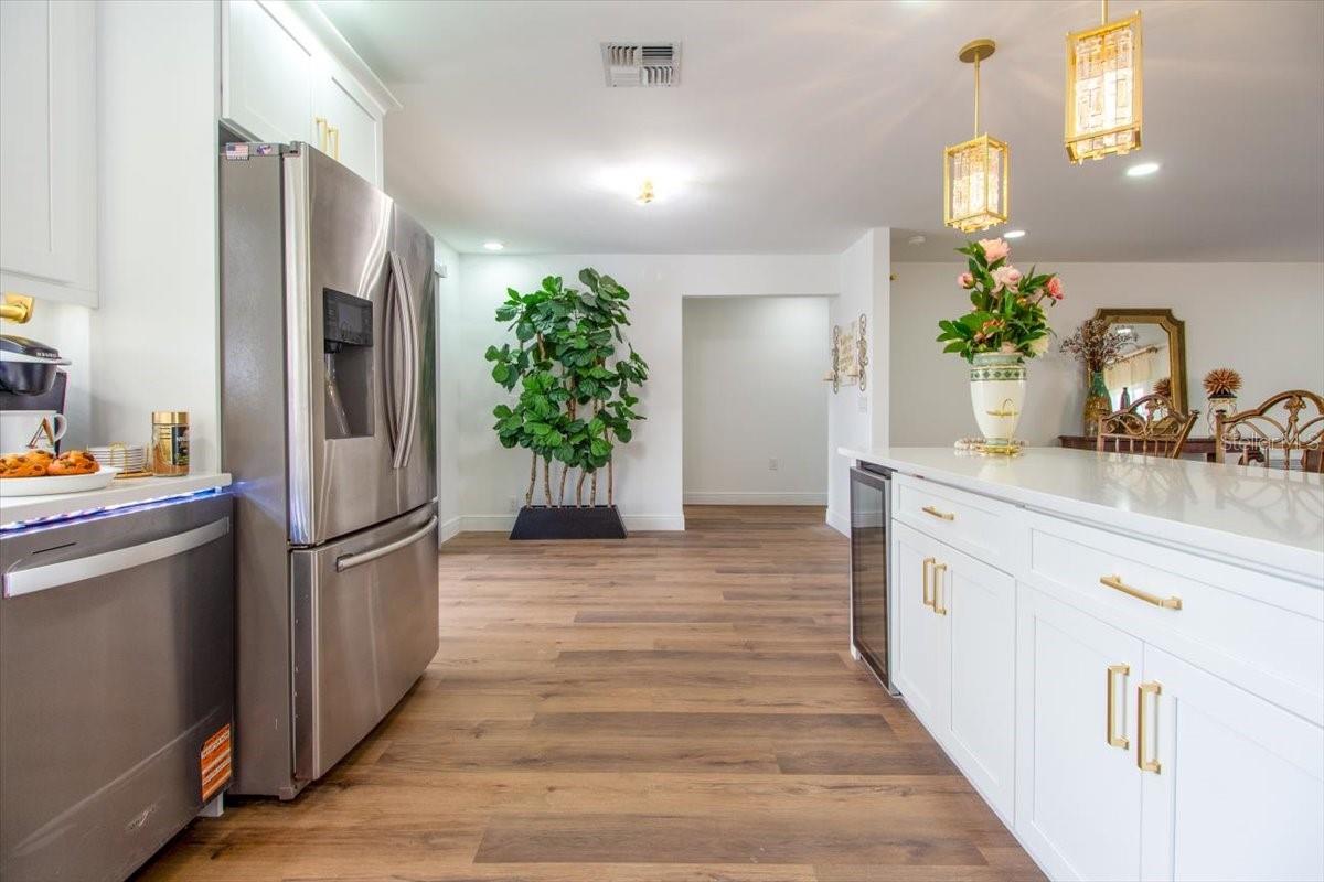 Image 14 of 42 For 7312 Southwind Drive