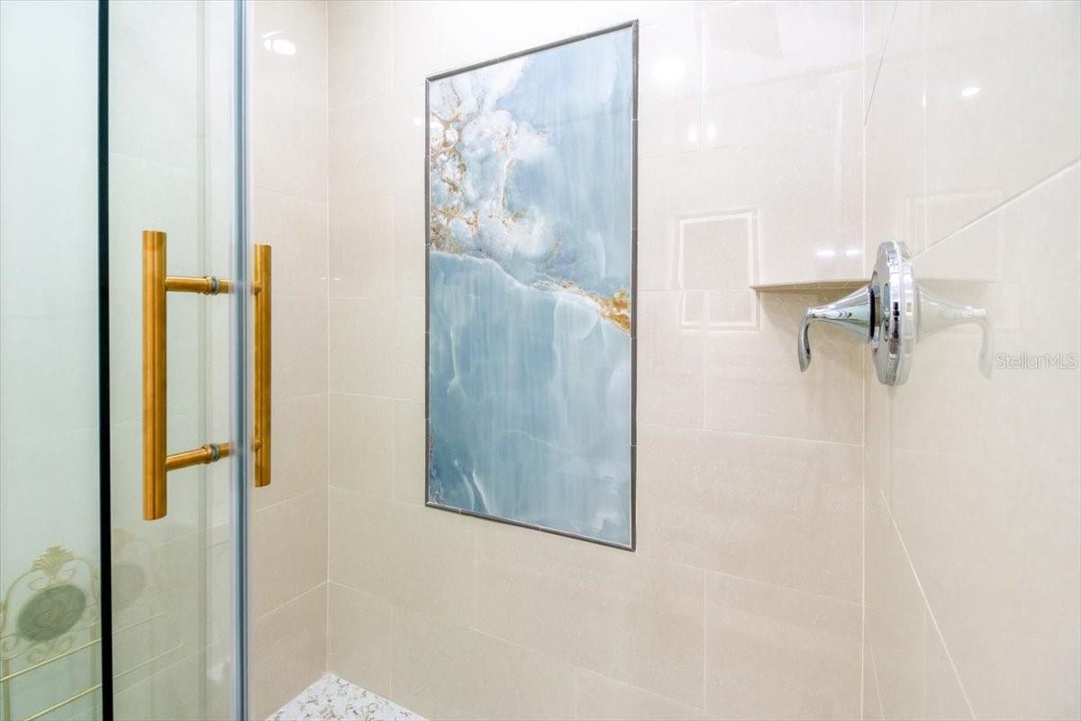 Image 17 of 42 For 7312 Southwind Drive