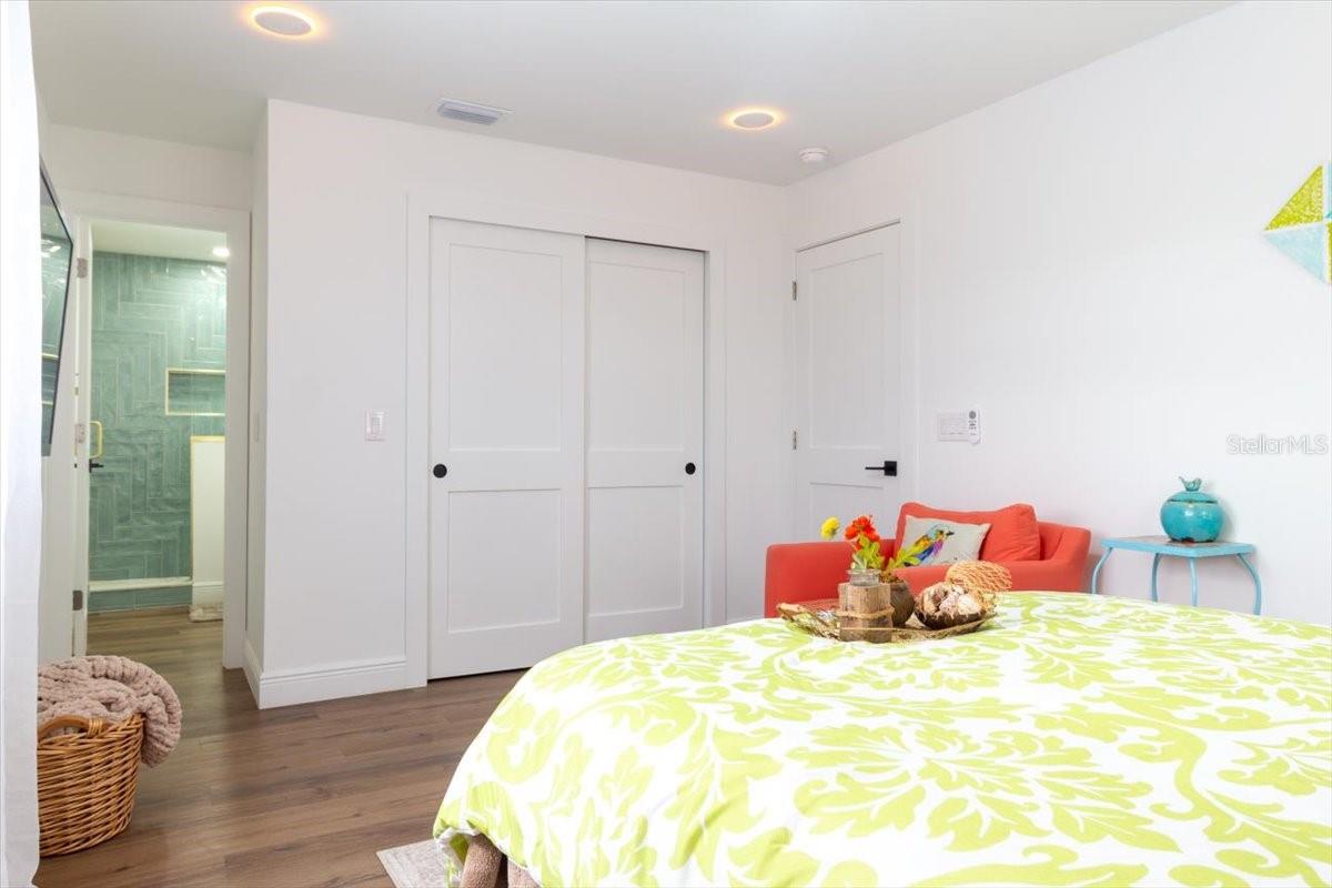 Image 19 of 42 For 7312 Southwind Drive