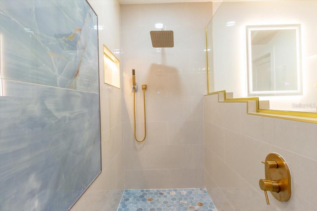 Image 34 of 42 For 7312 Southwind Drive