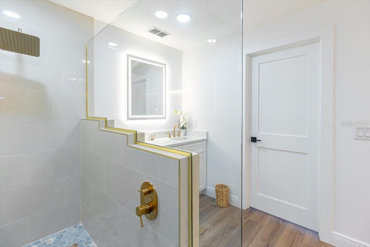 Image 35 of 42 For 7312 Southwind Drive