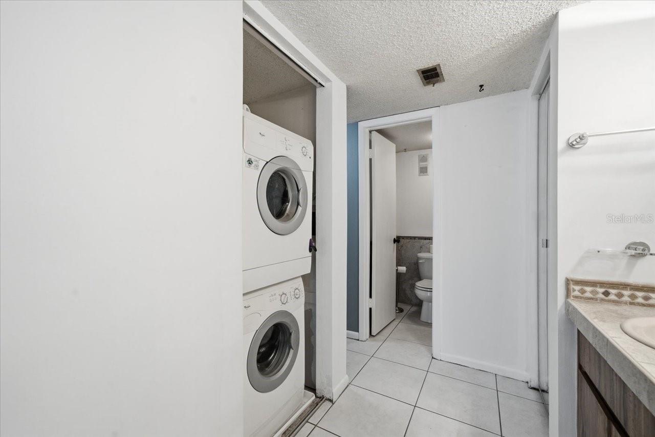 Listing photo id 31 for 11201 122nd Avenue 159