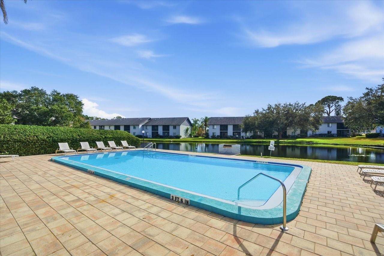 Listing photo id 38 for 11201 122nd Avenue 159