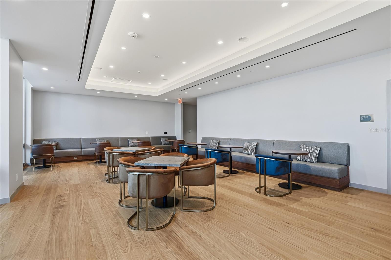 Image 64 of 76 For 400 Central Avenue 505