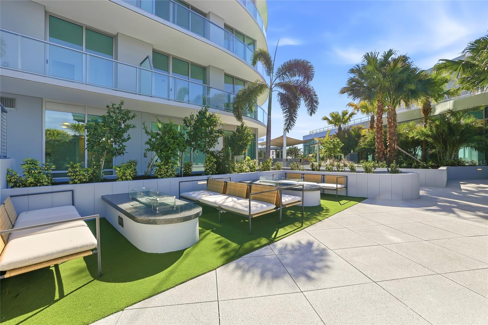 Image 71 of 76 For 400 Central Avenue 505