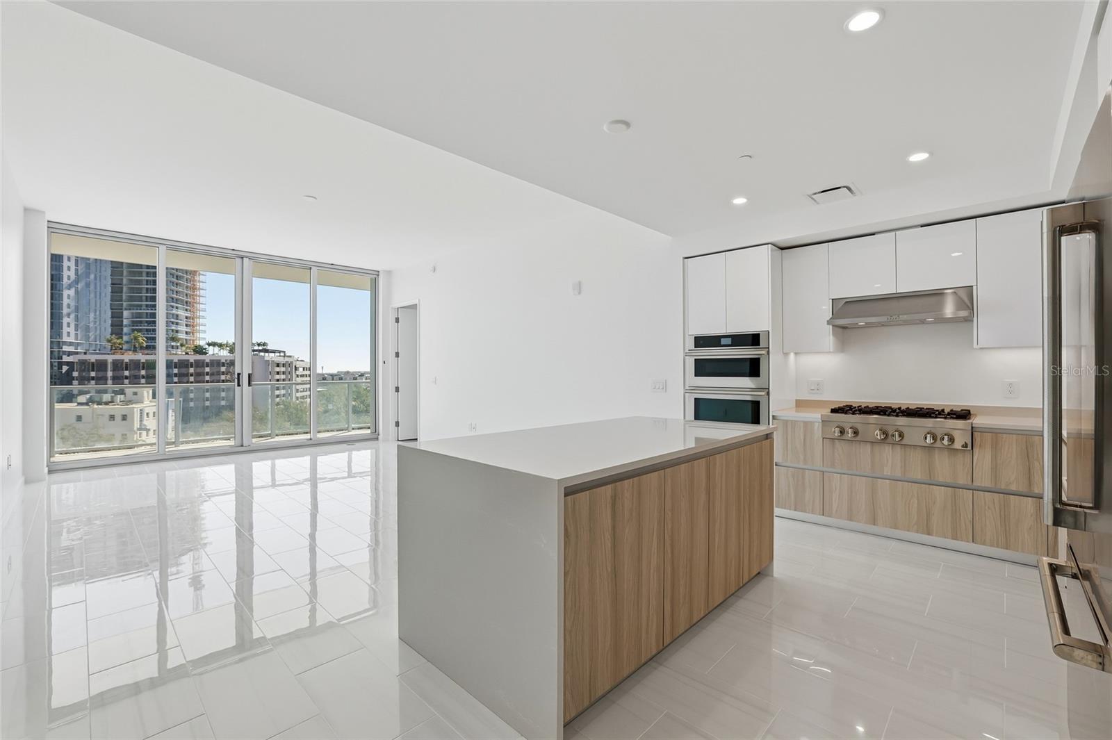 Image 8 of 76 For 400 Central Avenue 505