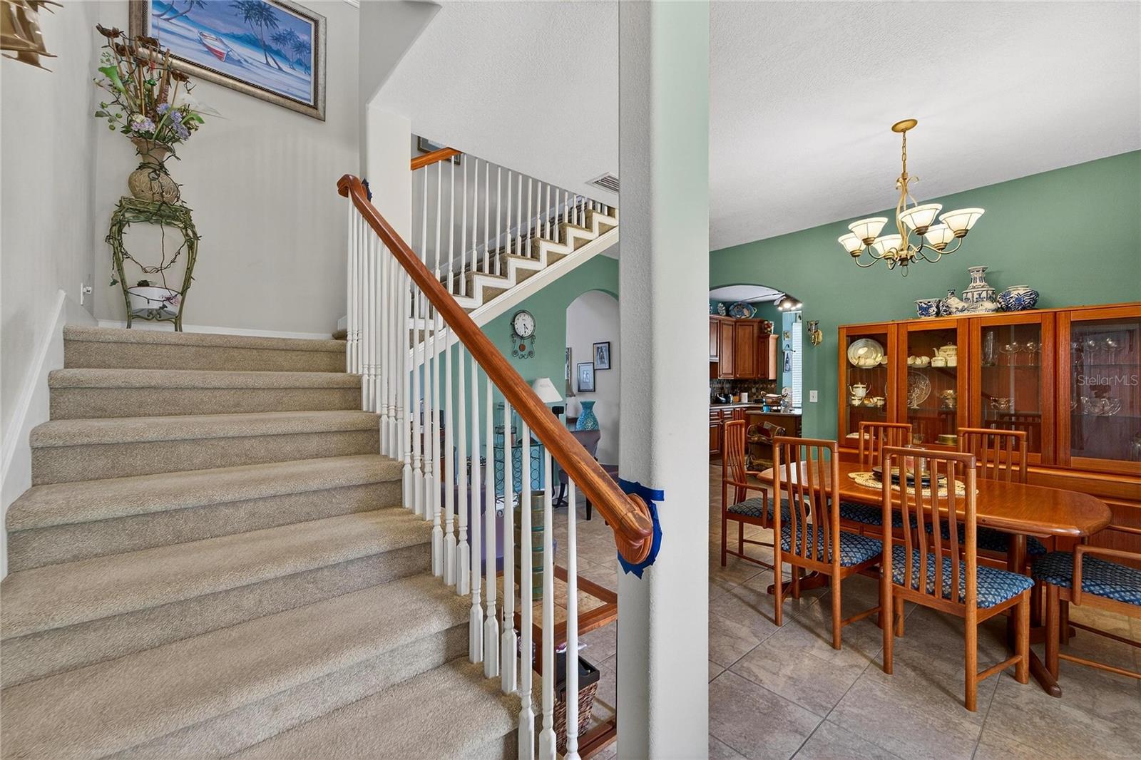 Listing photo id 11 for 901 Shagos Drive