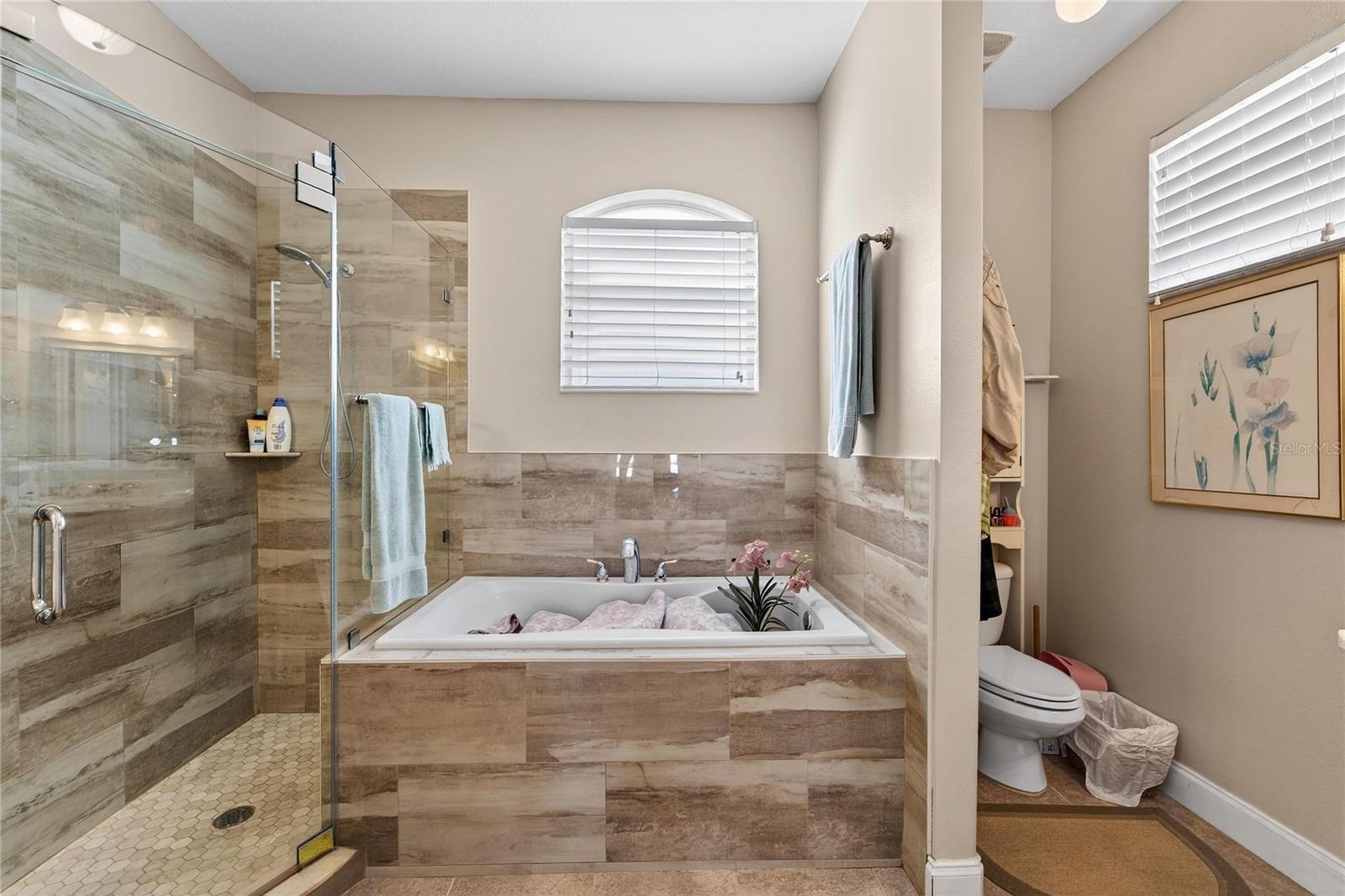 Listing photo id 27 for 901 Shagos Drive