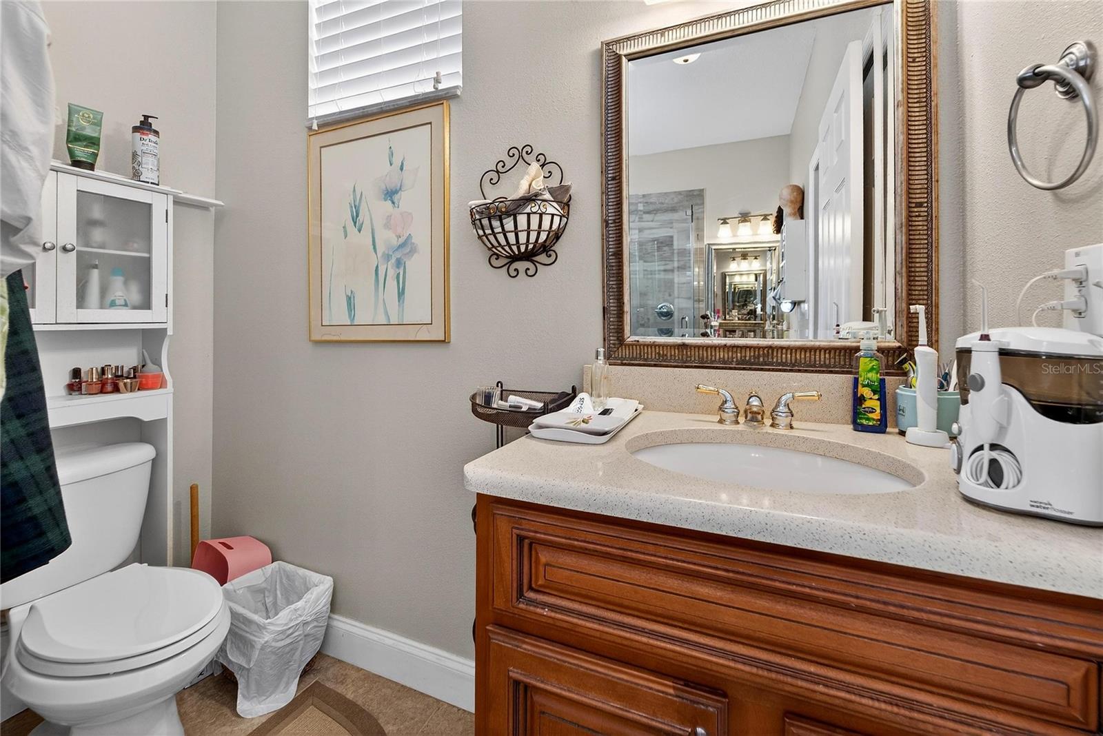 Listing photo id 31 for 901 Shagos Drive