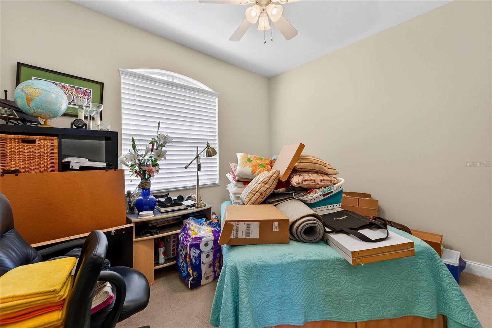 Listing photo id 33 for 901 Shagos Drive