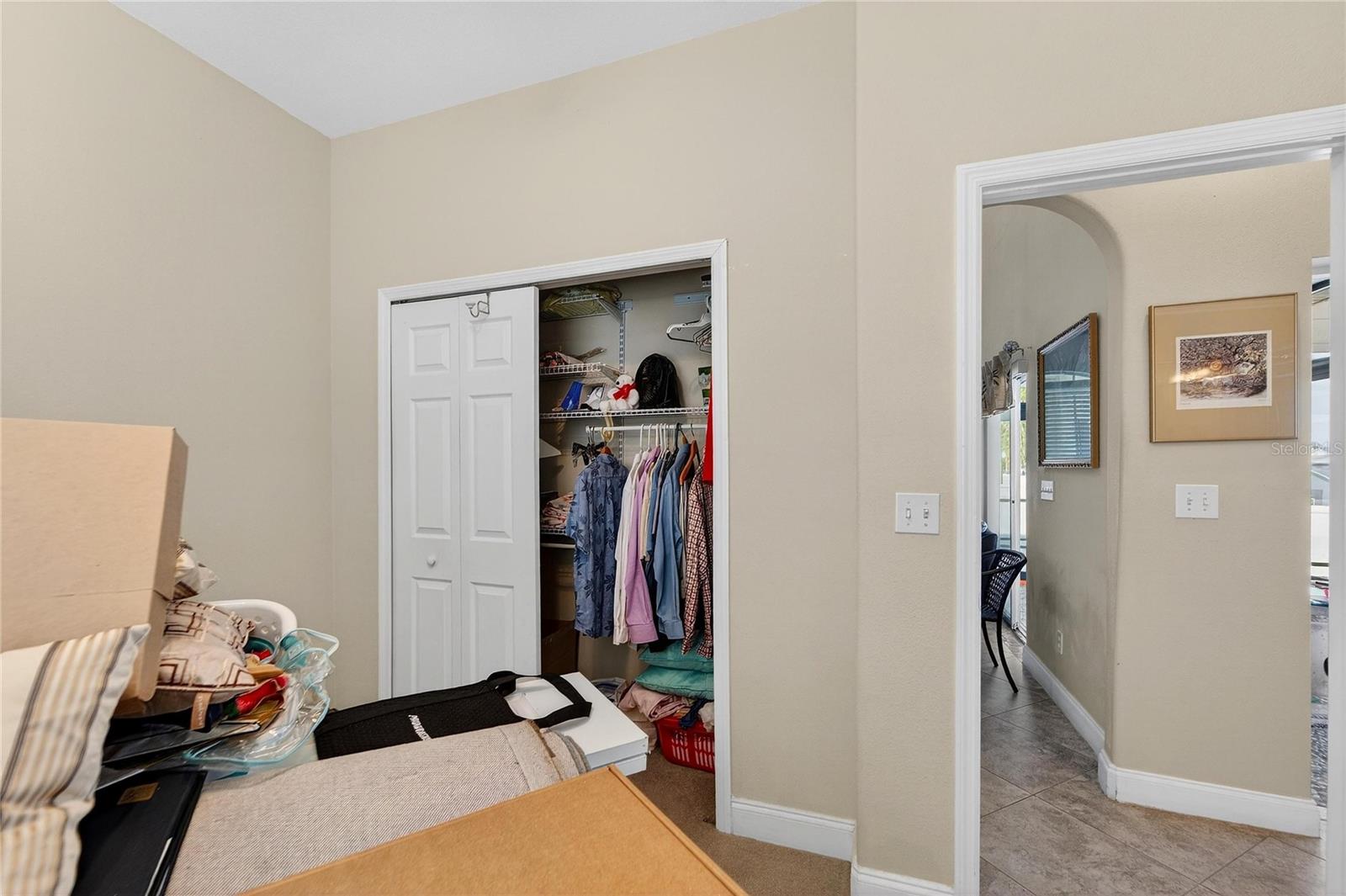 Listing photo id 34 for 901 Shagos Drive