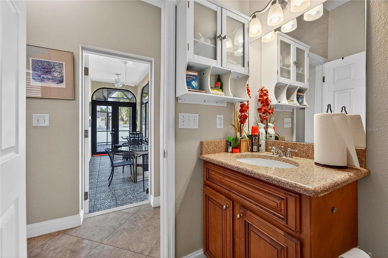 Listing photo id 35 for 901 Shagos Drive