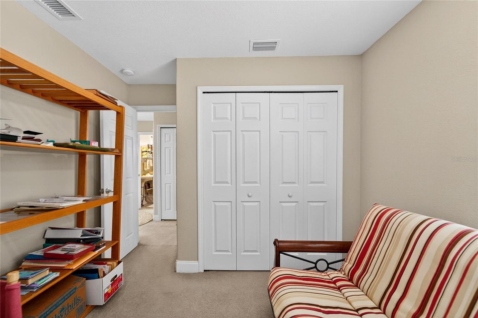 Listing photo id 47 for 901 Shagos Drive