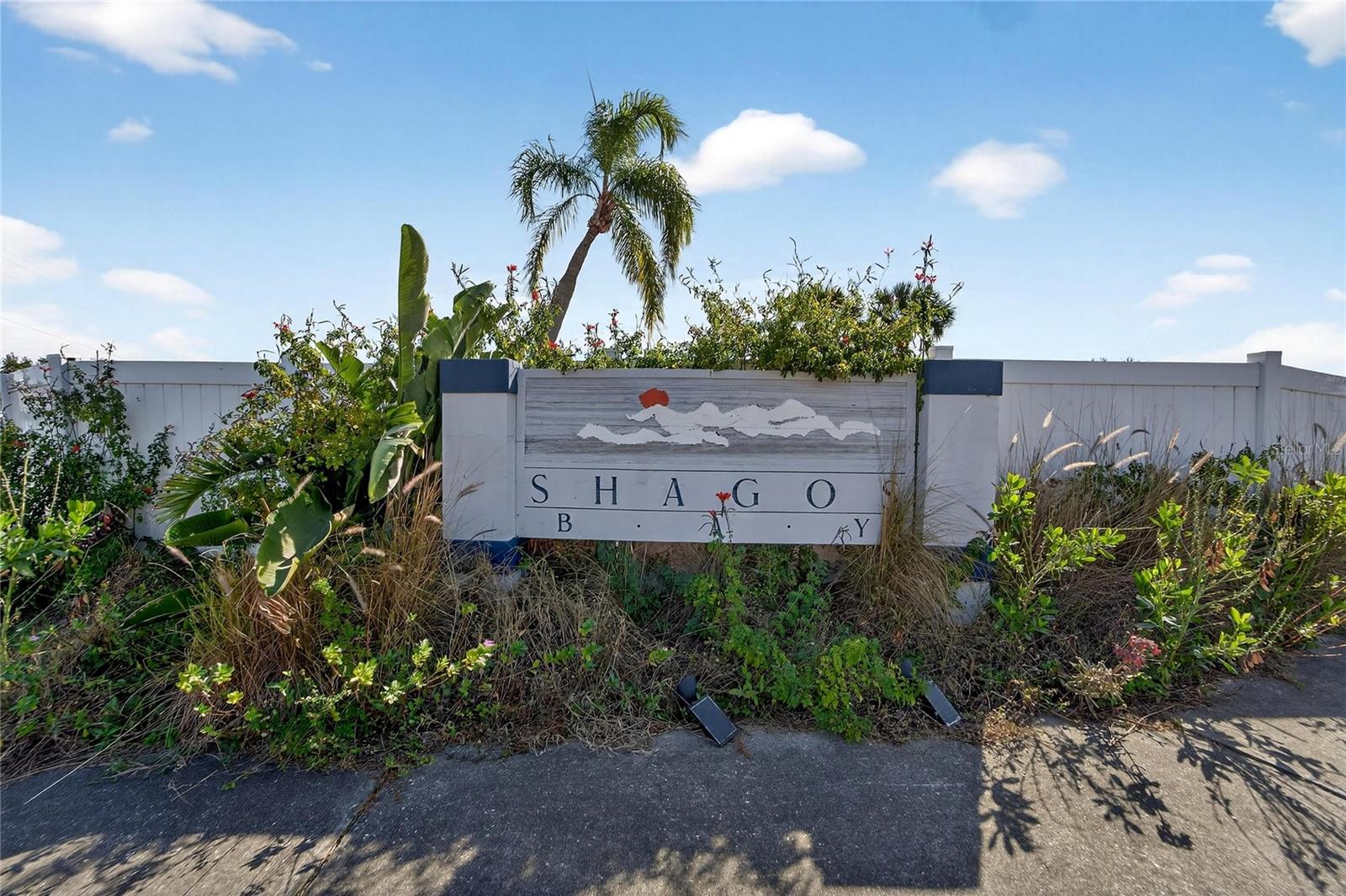 Listing photo id 65 for 901 Shagos Drive