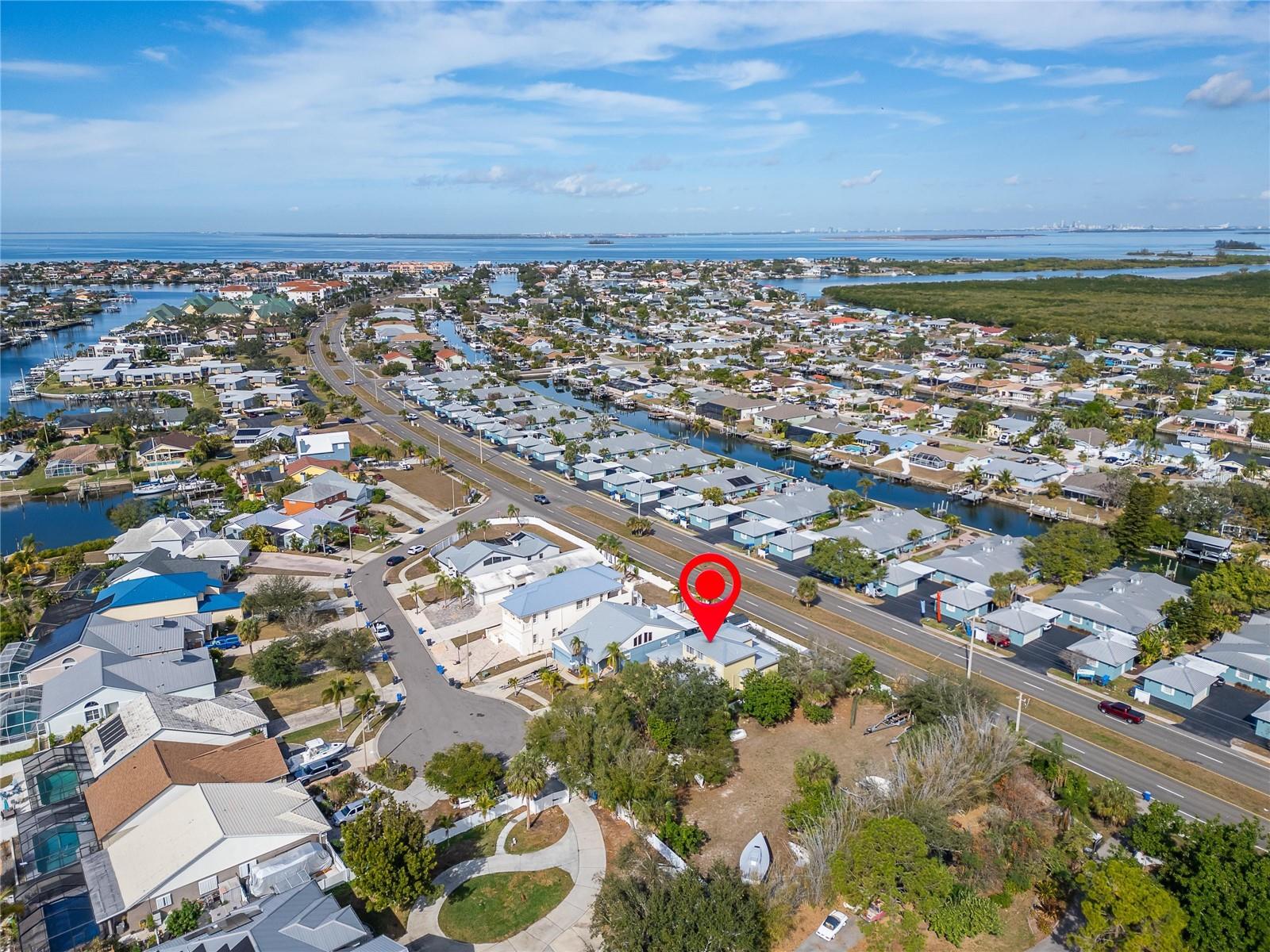 Listing photo id 71 for 901 Shagos Drive