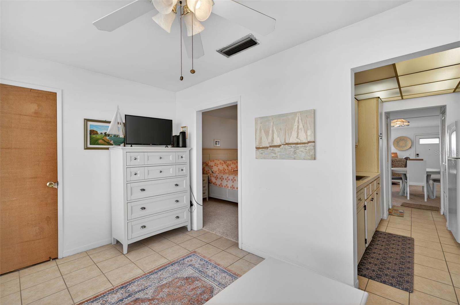 Image 12 of 30 For 2960 59th Street S 406