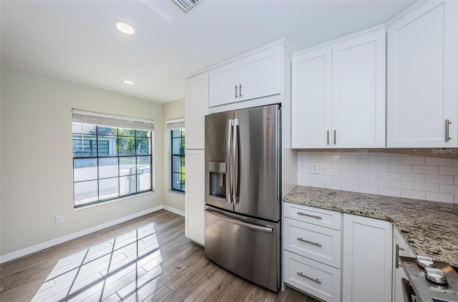 Listing photo id 14 for 3870 Pheasant Court