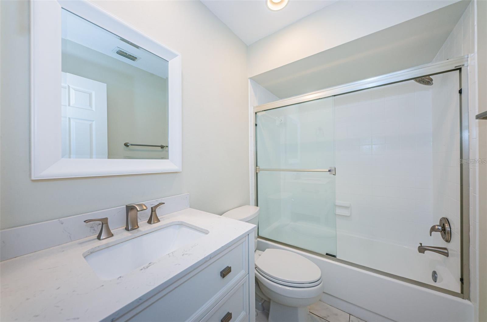 Listing photo id 25 for 3870 Pheasant Court