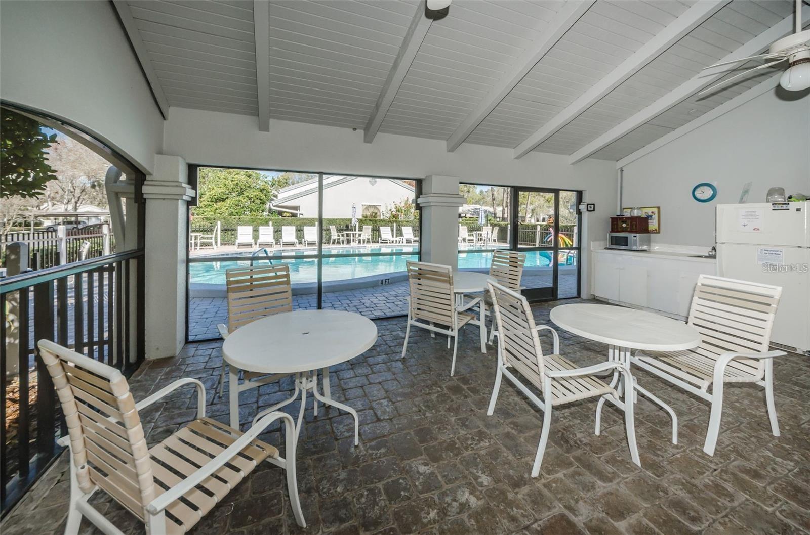 Listing photo id 32 for 3870 Pheasant Court