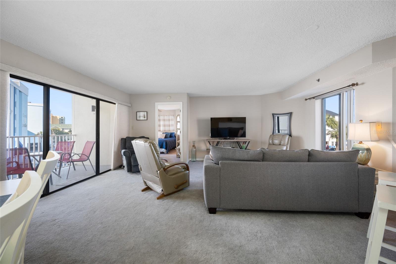 Image 12 of 41 For 18450 Gulf Boulevard 213