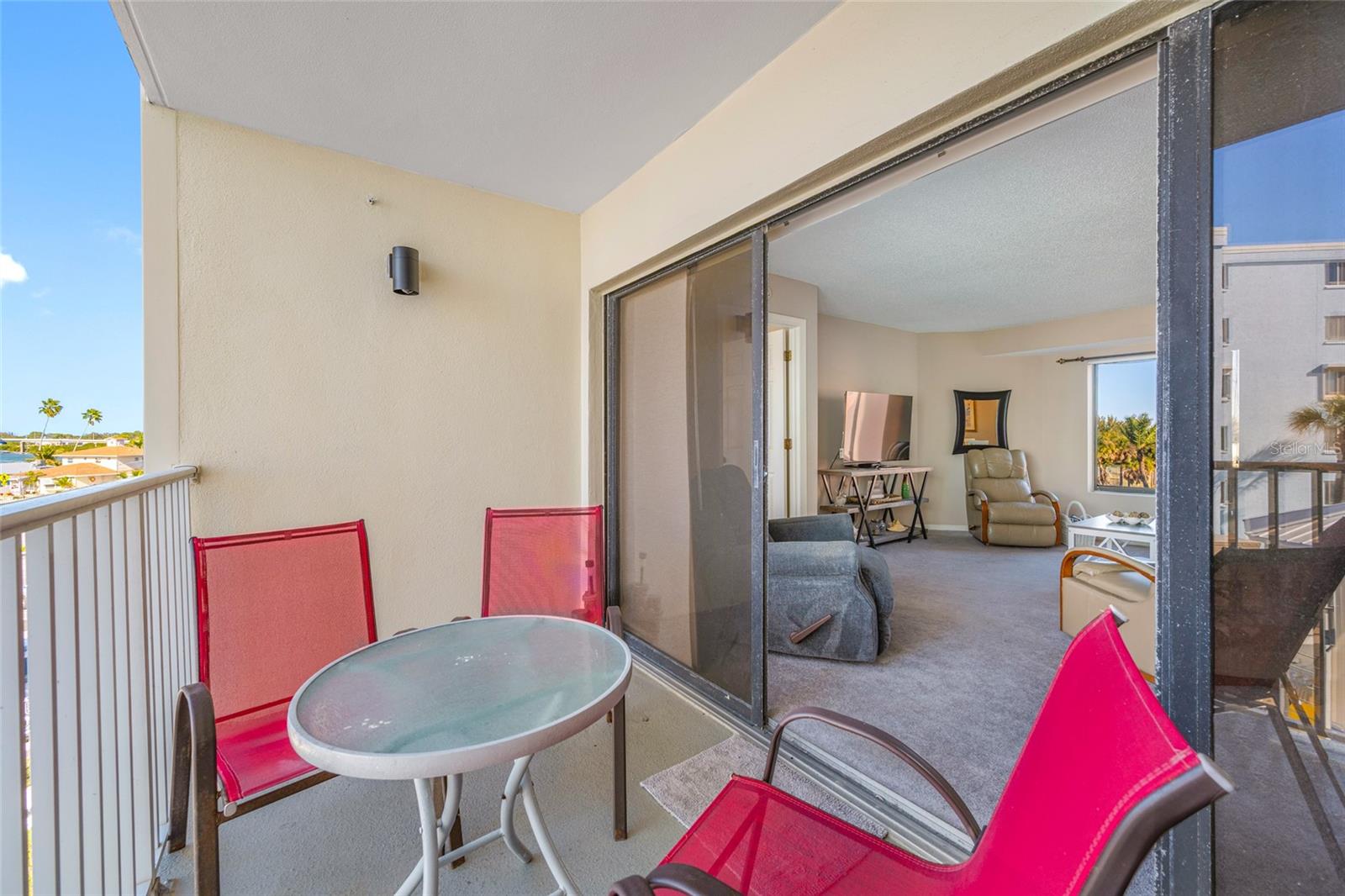 Image 17 of 41 For 18450 Gulf Boulevard 213