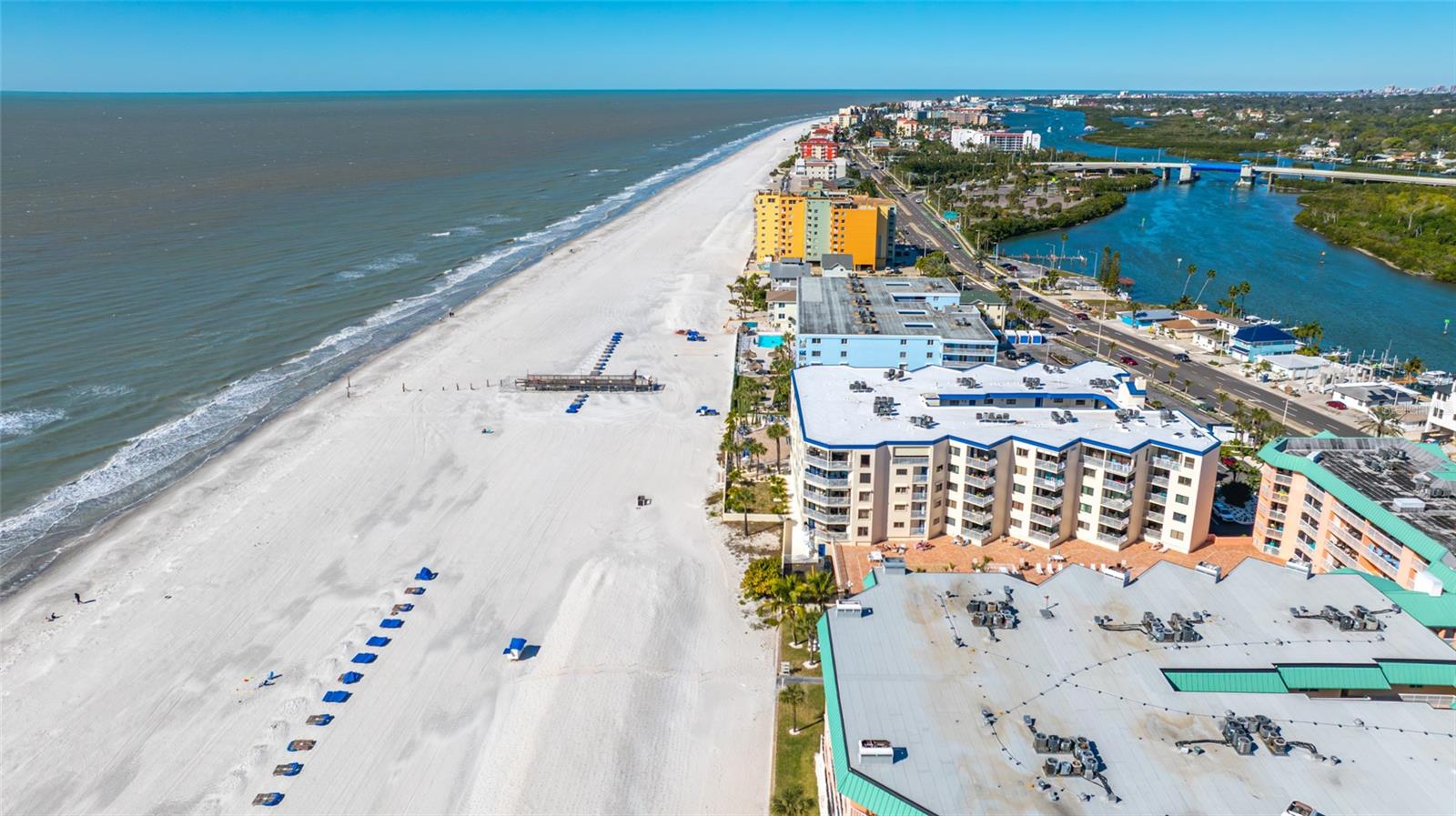 Image 34 of 41 For 18450 Gulf Boulevard 213